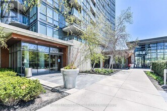 11 Brunel Ct in Toronto, ON - Building Photo - Building Photo