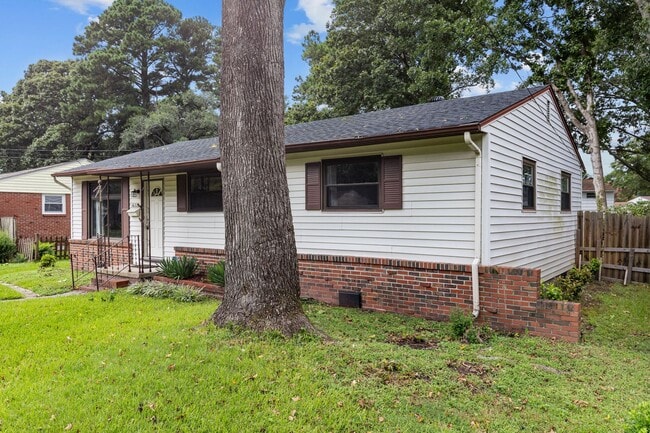 1622 Bill St in Norfolk, VA - Building Photo - Building Photo