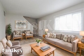 7732 Hoyt Ave, Unit 1st Floor in Indianapolis, IN - Building Photo - Building Photo