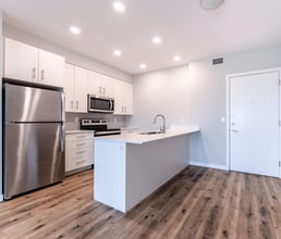 The Heartwood in Edmonton, AB - Building Photo - Building Photo