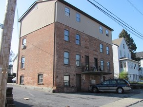 26-28 Ackerman St in Beacon, NY - Building Photo - Building Photo