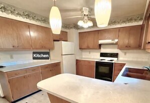 705 Rural Ave in Decorah, IA - Building Photo