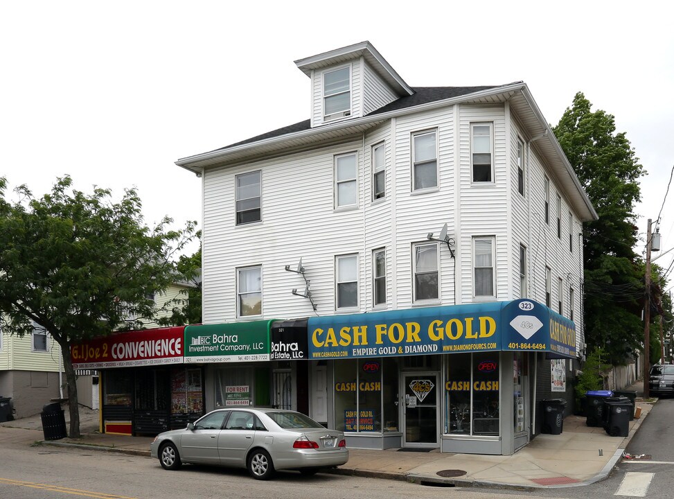 321-325 Plainfield St in Providence, RI - Building Photo