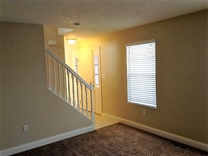 153 Union Ridge Dr in Englewood, OH - Building Photo - Building Photo