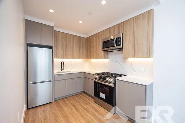 2230 Cropsey Ave, Unit 1203