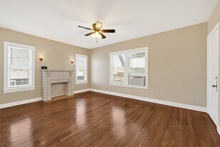 4304 Pease St in Houston, TX - Building Photo