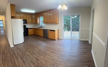 4361 Frank Dellinger Ln in Maiden, NC - Building Photo - Building Photo