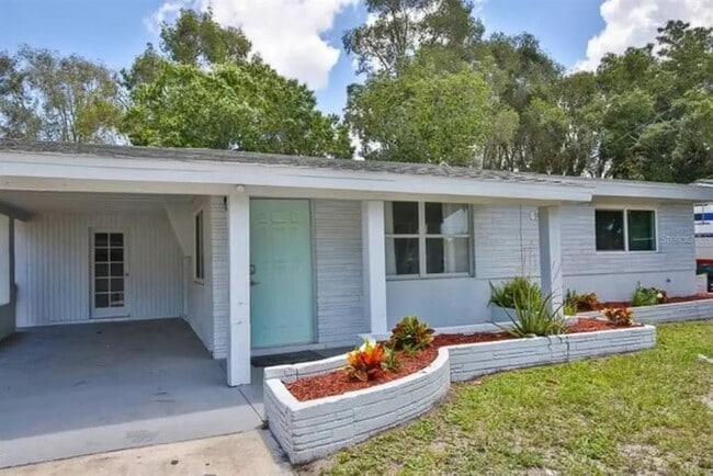 3113 McIntosh Rd in Sarasota, FL - Building Photo - Building Photo