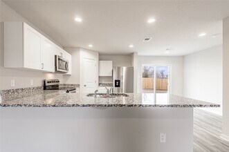 406 Del Monte Dr in Huntsville, TX - Building Photo - Building Photo