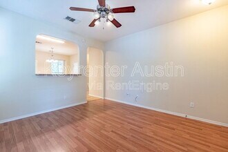 1610 Yoakum St in Austin, TX - Building Photo - Building Photo
