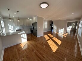 35 Trapelo Rd in Belmont, MA - Building Photo