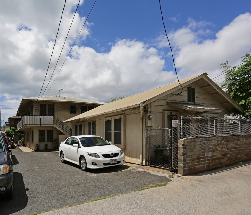 1913 Republican St in Honolulu, HI - Building Photo