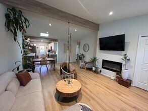 1347 E Parkway Dr in Colorado Springs, CO - Building Photo - Building Photo