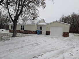 1690 W Wirtz Rd in Gladwin, MI - Building Photo