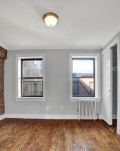 147 Avenue A, Unit 3F in New York, NY - Foto de edificio - Building Photo