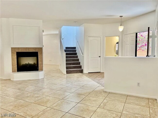 732 Blue Barrel St in Henderson, NV - Building Photo - Building Photo