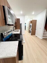 118 E Huntingdon St in Philadelphia, PA - Building Photo - Building Photo