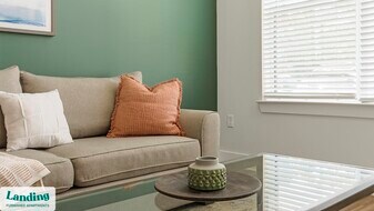 2201 Glenwood Ave SE in Atlanta, GA - Building Photo