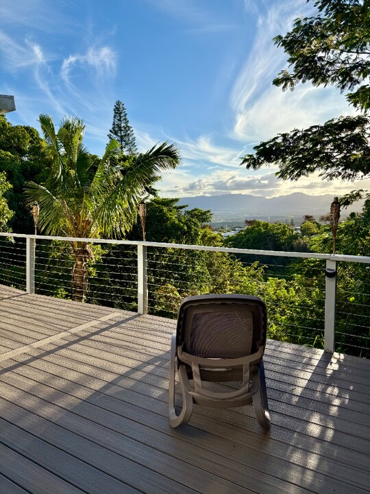 2453 Aapi Pl in Pearl City, HI - Foto de edificio