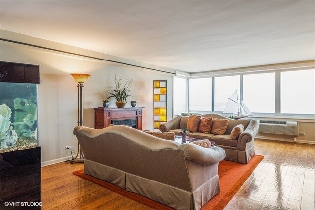 1440 N Lake Shore Dr-Unit -30H in Chicago, IL - Building Photo - Building Photo