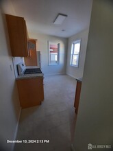 229 Raritan Ave in Highland Park, NJ - Building Photo - Building Photo
