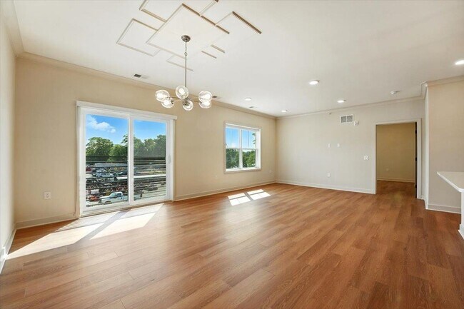 440 N Ave E in Westfield, NJ - Foto de edificio - Building Photo