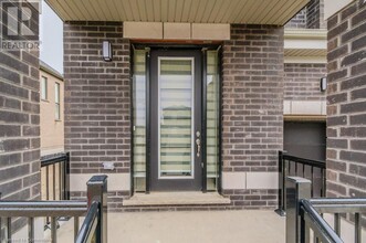 120 Blacklock St in Cambridge, ON - Building Photo - Building Photo