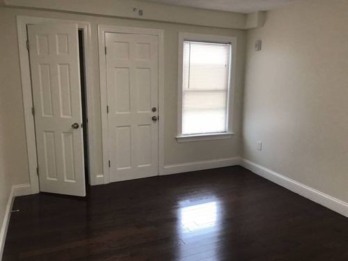 130 Brooks St-Unit -2H in Boston, MA - Building Photo - Building Photo