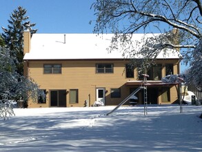 1901 Portage Way in Elgin, IL - Building Photo - Building Photo