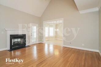 4726 Farm Bell Ct in Winston-Salem, NC - Foto de edificio - Building Photo