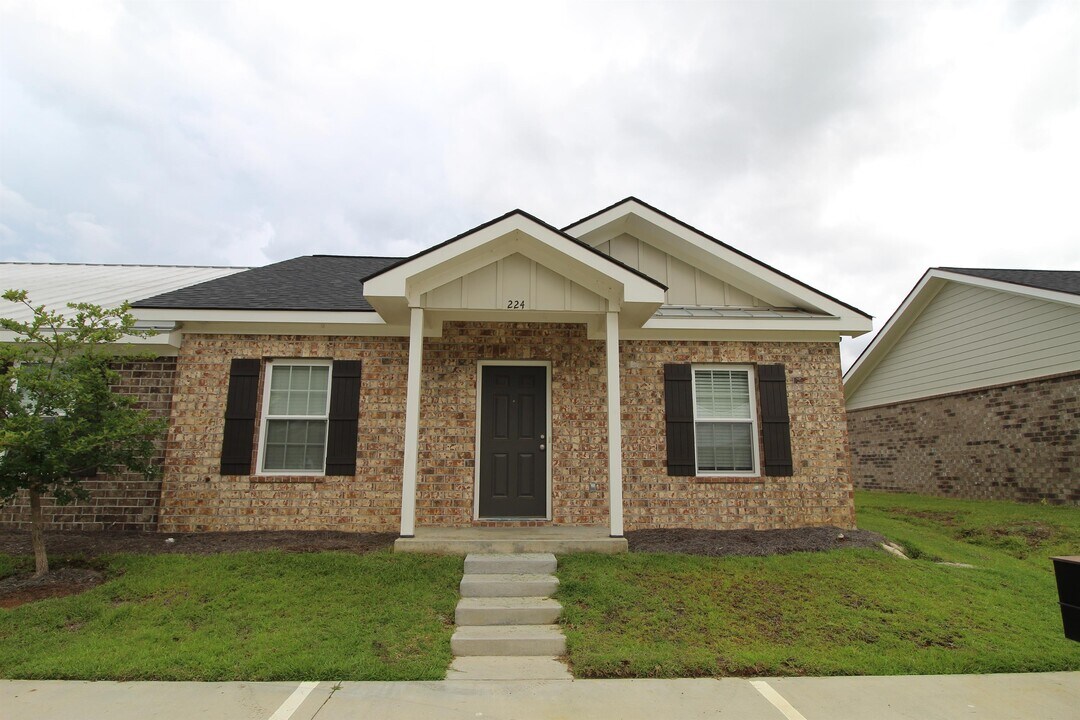 224 Way Bill Cir in Statesboro, GA - Building Photo