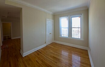 817-819 Avenue C in Bayonne, NJ - Building Photo - Building Photo