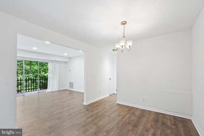 11606 Vantage Hill Rd in Reston, VA - Building Photo - Building Photo