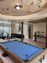 3320 NE 164th St in North Miami Beach, FL - Building Photo - Building Photo