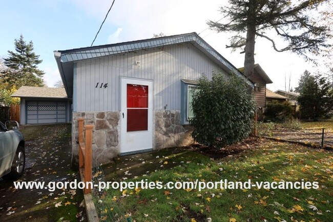 114 SE 127th Ave in Portland, OR - Building Photo - Building Photo