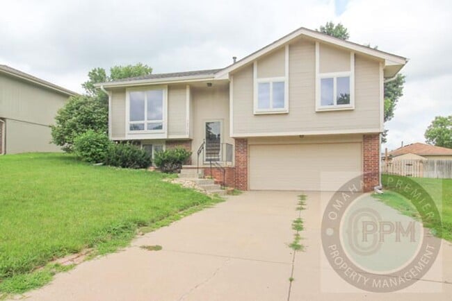 property at 12712 Hartman Ave
