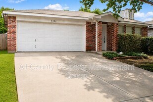 5808 Matt St in Fort Worth, TX - Building Photo