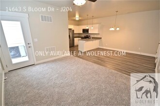 14643 Bloom Dr in Herriman, UT - Foto de edificio - Building Photo