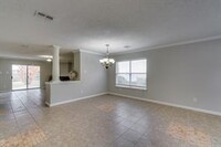 6608 Oldgate Ln in Arlington, TX - Foto de edificio - Building Photo