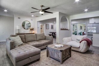 3501 Wedgway Dr in Fort Worth, TX - Building Photo - Building Photo