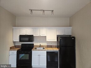 246 S St Clair St in Pittsburgh, PA - Building Photo - Building Photo