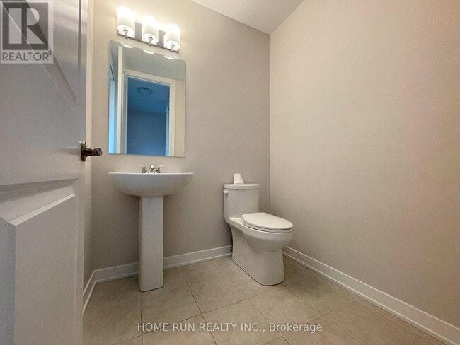 1886 Haiku St in Ottawa, ON - Building Photo - Building Photo