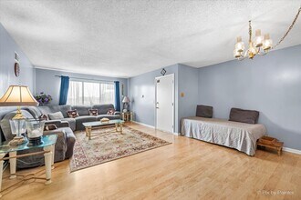 1452 Carol Ct in Palatine, IL - Building Photo - Building Photo