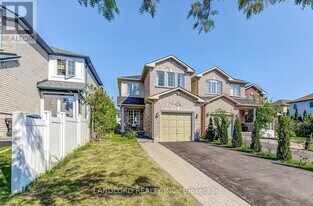 29 Andona Crescent in Toronto, ON - Building Photo