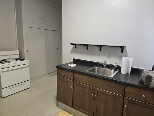 545 Wyoming St, Unit 545 Wyoming street in Dayton, OH - Building Photo - Building Photo