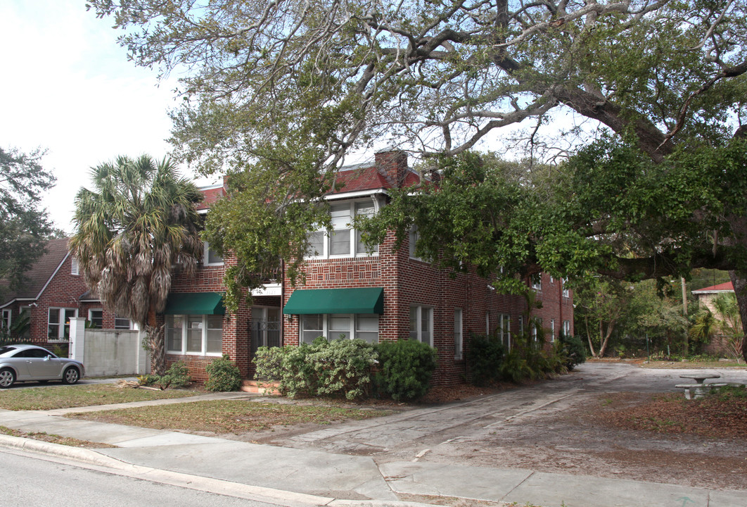 3625 W Azeele St in Tampa, FL - Building Photo