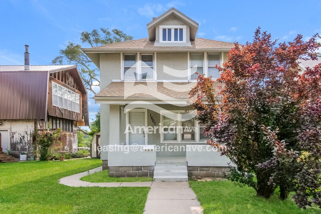 1607 Military Ave in Omaha, NE - Building Photo