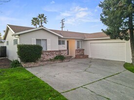 7719 Alexandria Pl in Stockton, CA - Building Photo
