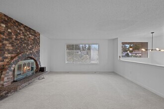 4003 229th Pl SW in Mountlake Terrace, WA - Building Photo - Building Photo