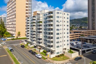 Ala Wai Cove in Honolulu, HI - Building Photo - Building Photo